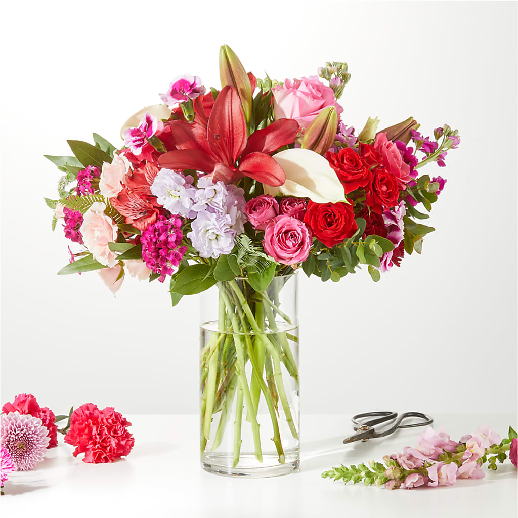 Swooning Over You - A Luxury Florist Original – Oopsie Daisy Florist, Raeford NC
