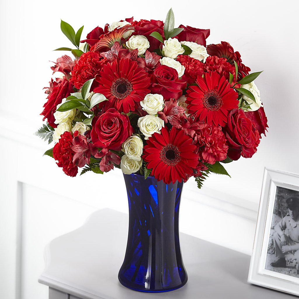 Hearts Embrace Bouquet – Oopsie Daisy Florist, Raeford NC