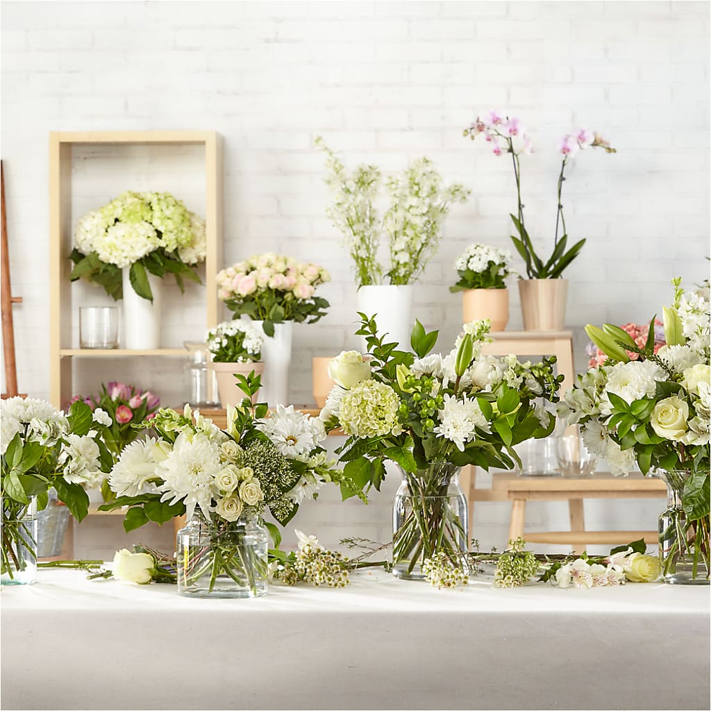 Classic Ivory – A Florist Original – Oopsie Daisy Florist, Raeford NC