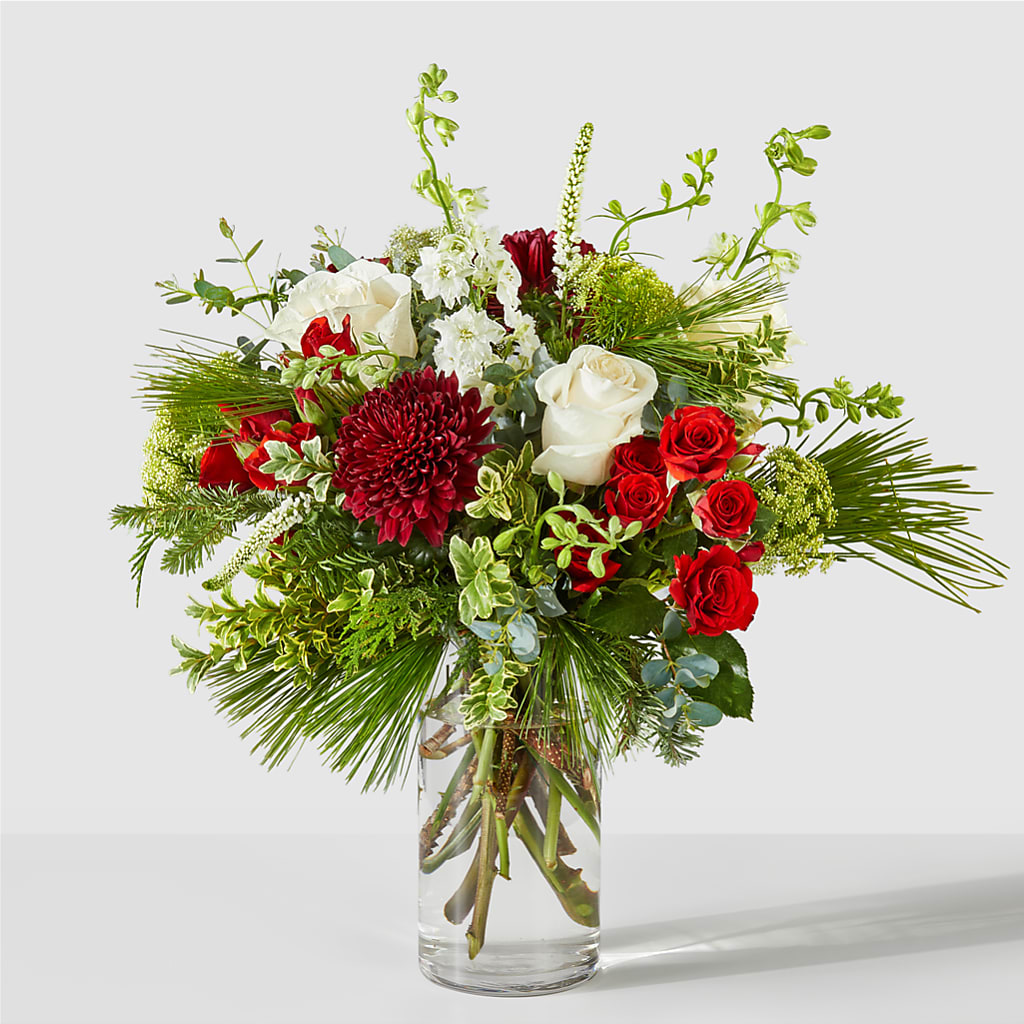 Favorite Traditions Bouquet – Oopsie Daisy Florist, Raeford NC