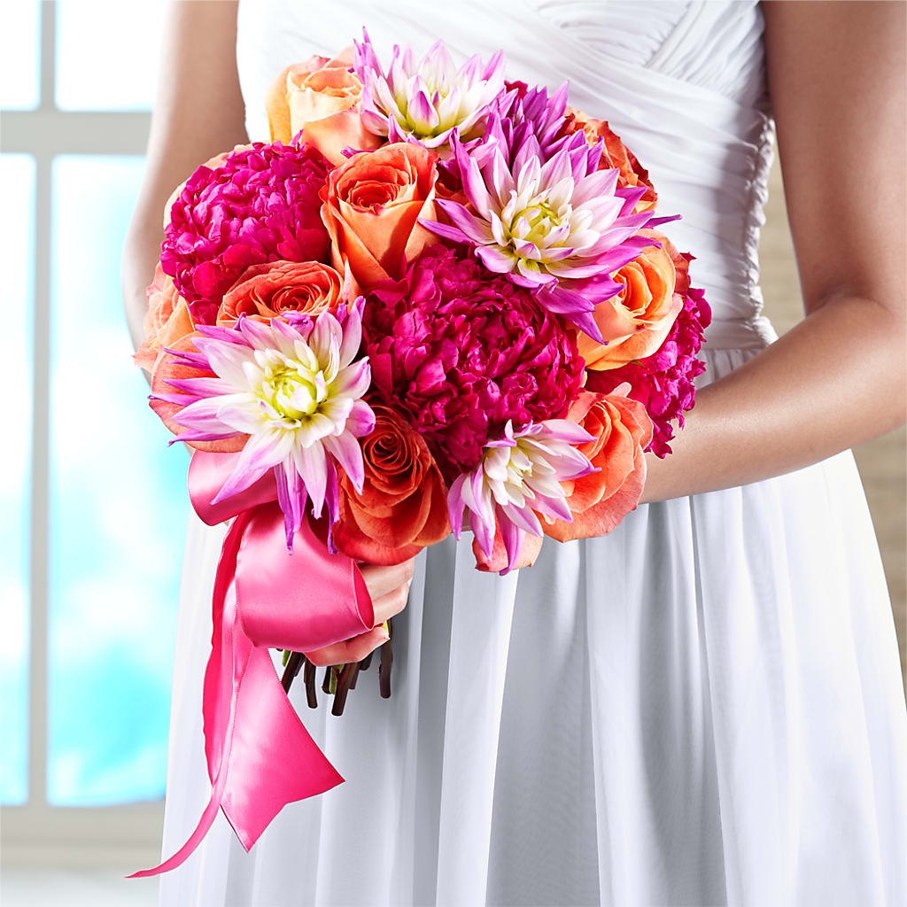 New Love Bouquet – Oopsie Daisy Florist, Raeford NC
