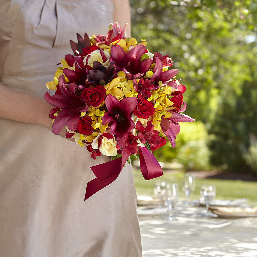 Sunningdale Bouquet – Oopsie Daisy Florist, Raeford NC