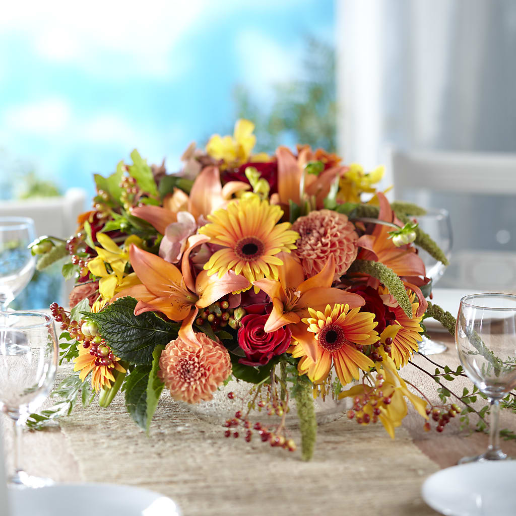 One and Only Centerpiece – Oopsie Daisy Florist, Raeford NC