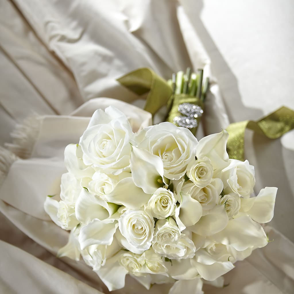 Serene Highness Bouquet – Oopsie Daisy Florist, Raeford NC
