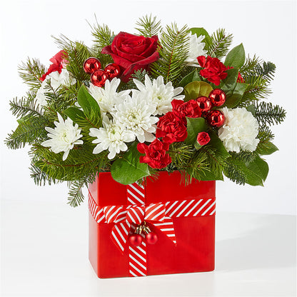 Presents Under the Tree Bouquet –  Oopsie Daisy Florist, Raeford NC