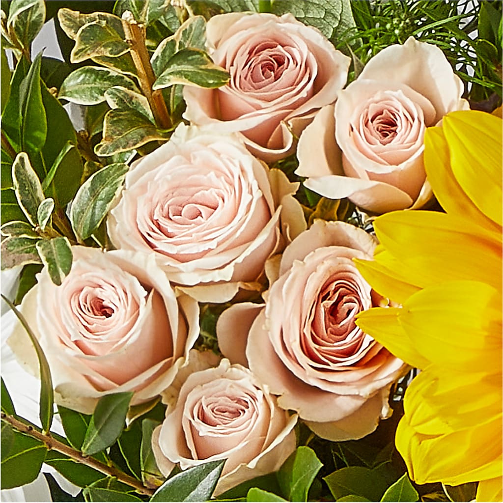 The Good Life Bouquet –  Oopsie Daisy Florist, Raeford NC