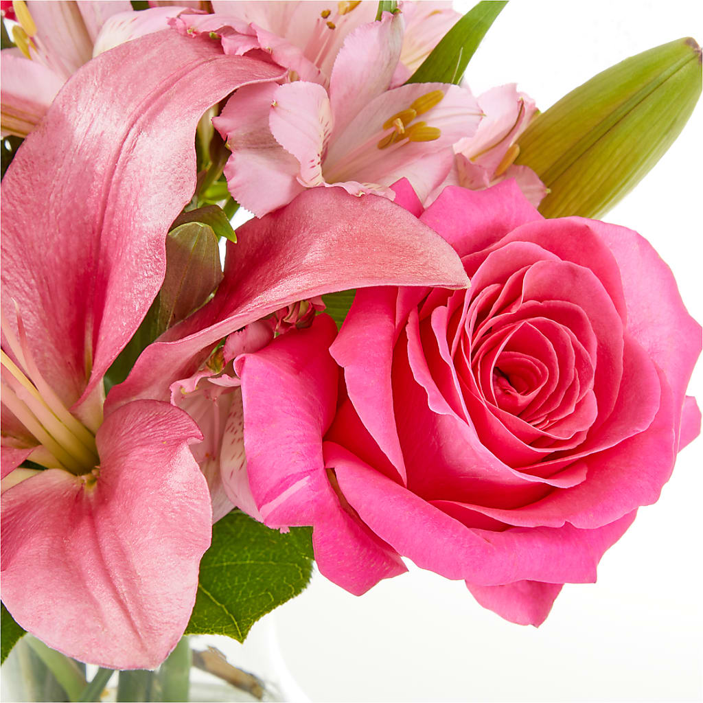 Lots of Love Bouquet –  Oopsie Daisy Florist, Raeford NC