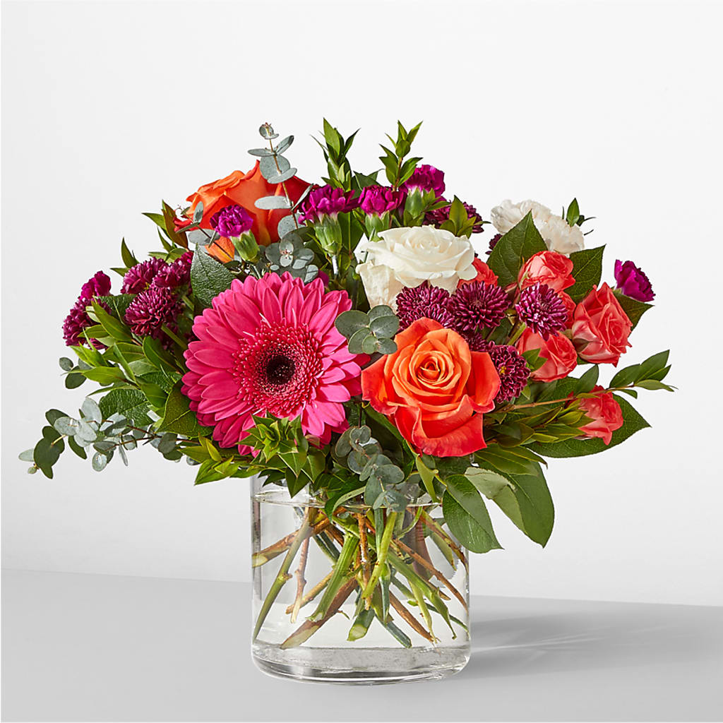 Smell the Roses Bouquet –  Oopsie Daisy Florist, Raeford NC
