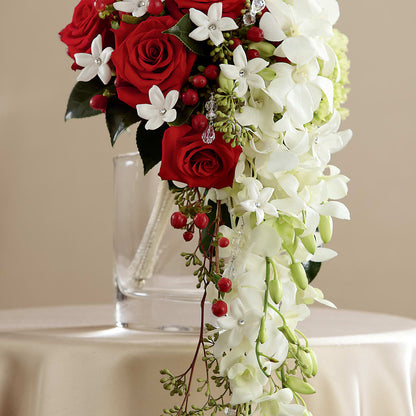 Here Comes the Bride Bouquet –  Oopsie Daisy Florist, Raeford NC